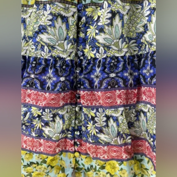 Alice and Olivia Marlyn Tie-Neck Button-Down Tiered Blouse - Picture 7 of 9